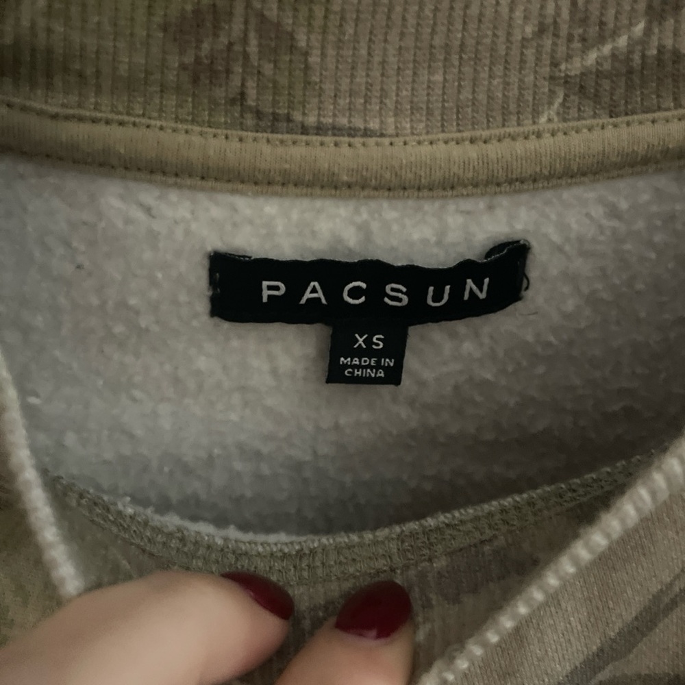 PacSun Men's Green Camouflage Crewneck Sweater - Picture 2 of 2
